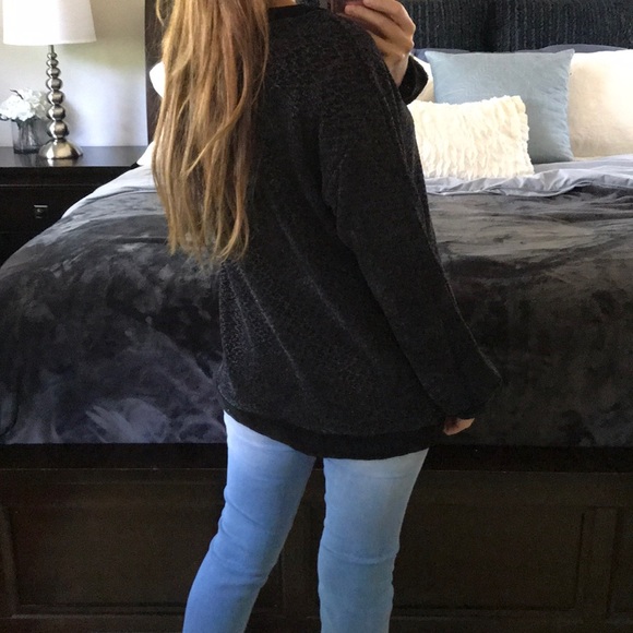 Soft chenille-like sweater - Picture 4 of 5